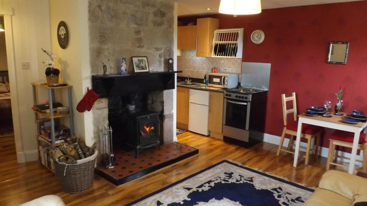 Small Cosy Bothy Dingwall Exterior foto